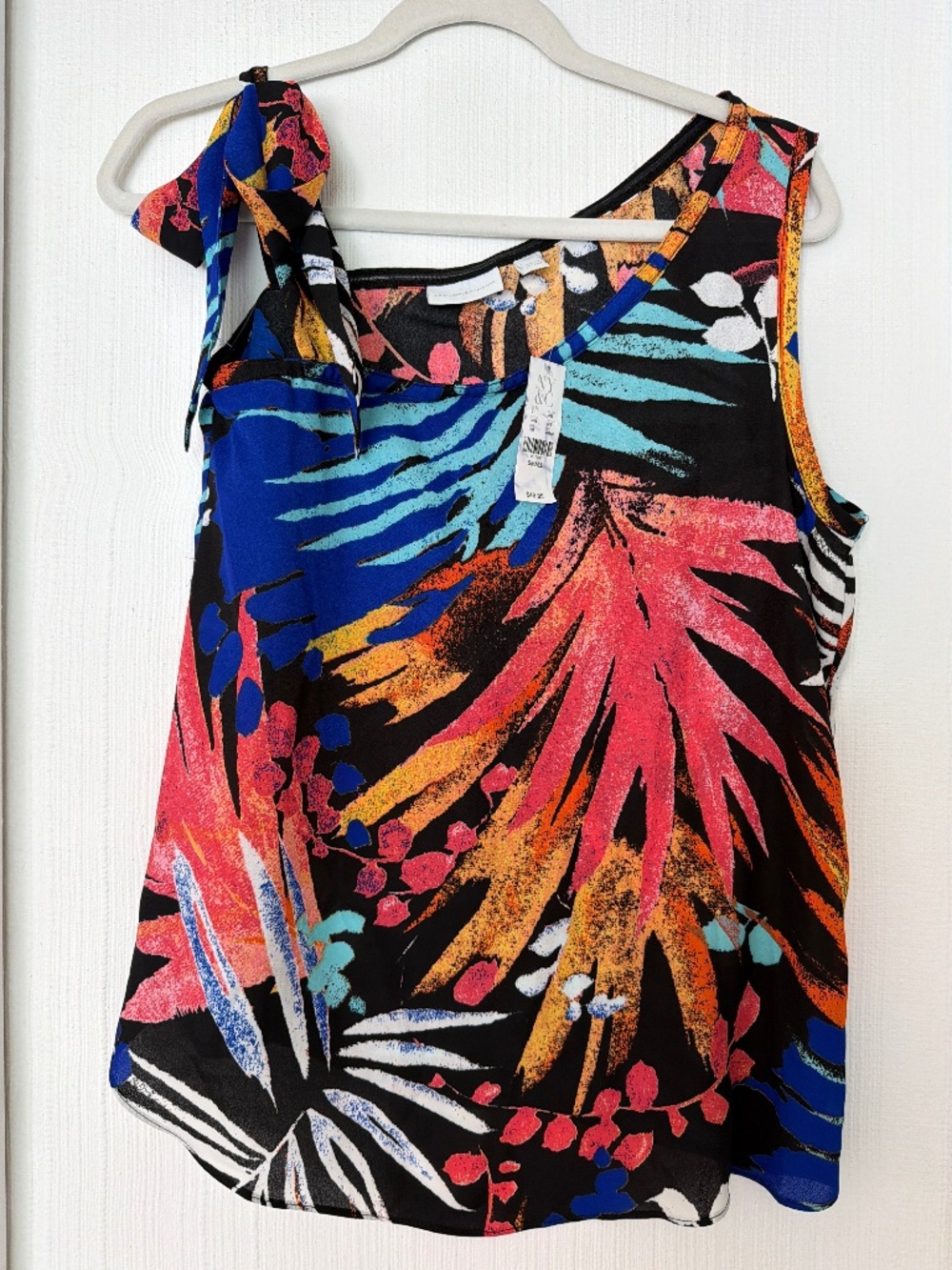 New York & Company Women’s Floral Tropical Sleeveless Top Size Small NWT